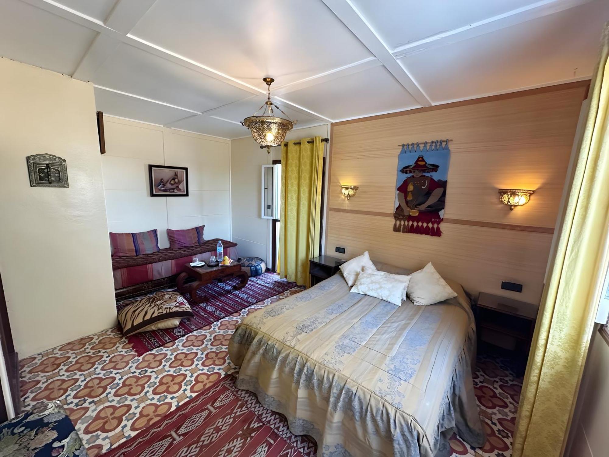 Hotel Les Iris Al Hoceïma Zewnętrze zdjęcie
