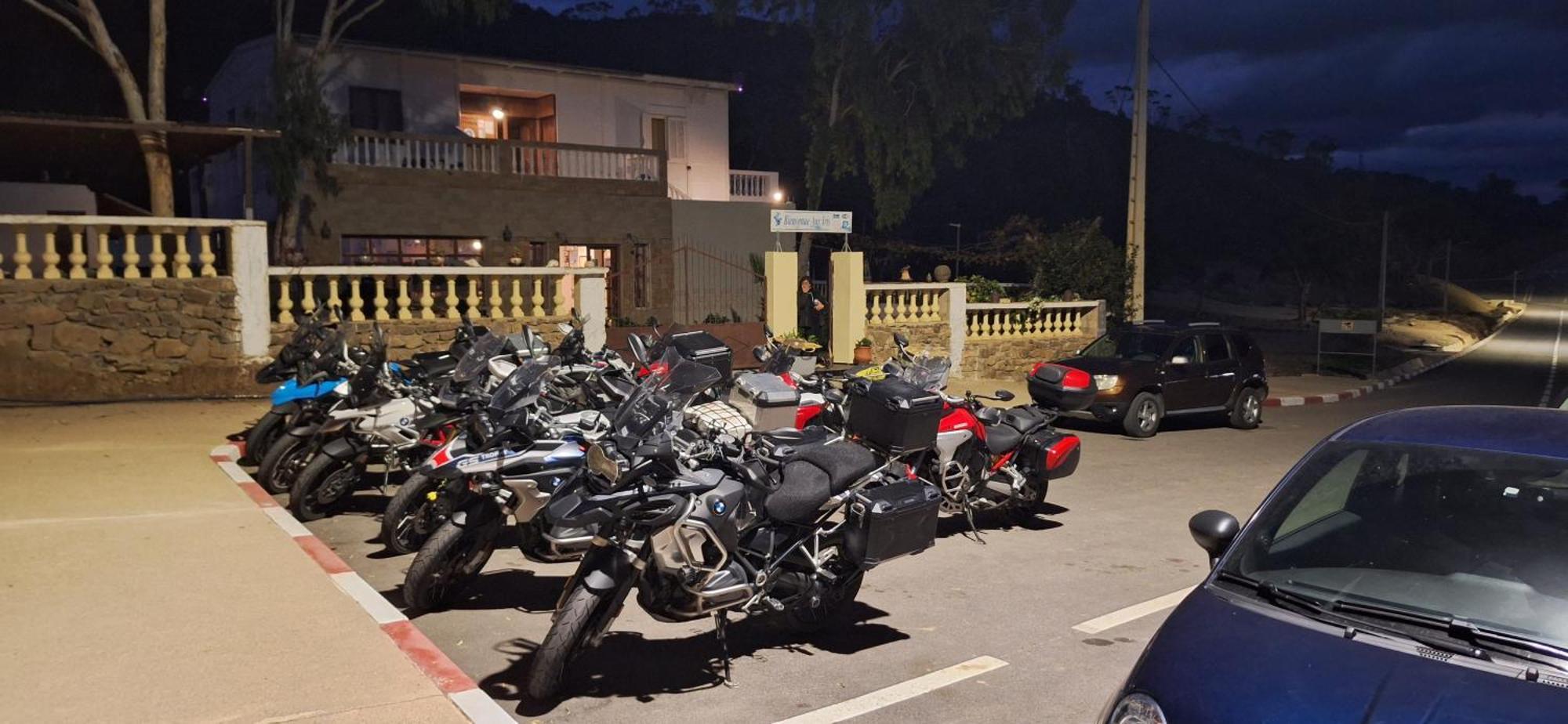 Hotel Les Iris Al Hoceïma Zewnętrze zdjęcie
